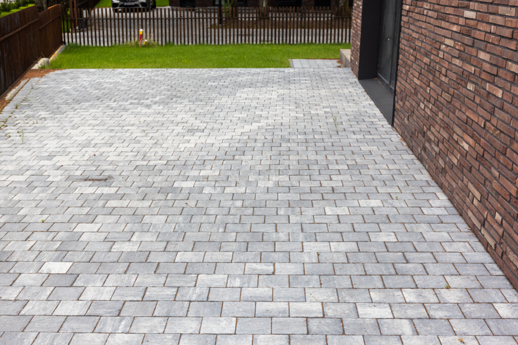 Nida Granit, Palanga